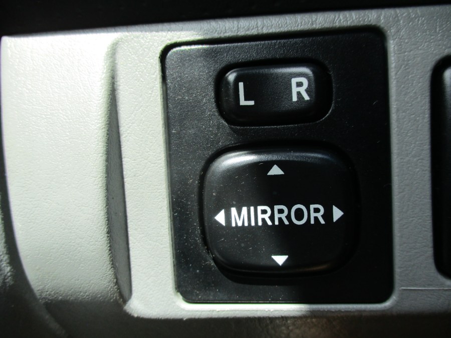 2013 Toyota Tacoma 4x4 Club Cab, available for sale in Meriden, Connecticut | Cos Central Auto. Meriden, Connecticut 2013 Toyota Tacoma 4x4 Club Cab, available for sale in Meriden, Connecticut | Cos Central Auto. Meriden, Connecticut
