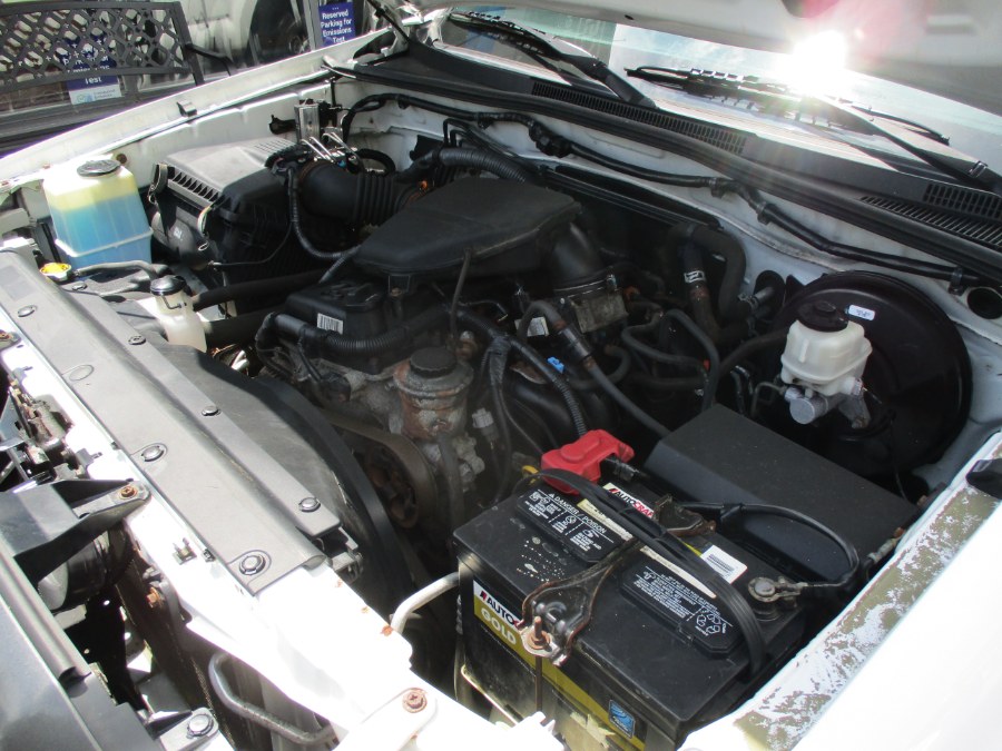 2013 Toyota Tacoma 4x4 Club Cab, available for sale in Meriden, Connecticut | Cos Central Auto. Meriden, Connecticut 2013 Toyota Tacoma 4x4 Club Cab, available for sale in Meriden, Connecticut | Cos Central Auto. Meriden, Connecticut