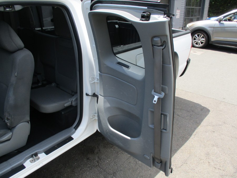 2013 Toyota Tacoma 4x4 Club Cab, available for sale in Meriden, Connecticut | Cos Central Auto. Meriden, Connecticut 2013 Toyota Tacoma 4x4 Club Cab, available for sale in Meriden, Connecticut | Cos Central Auto. Meriden, Connecticut