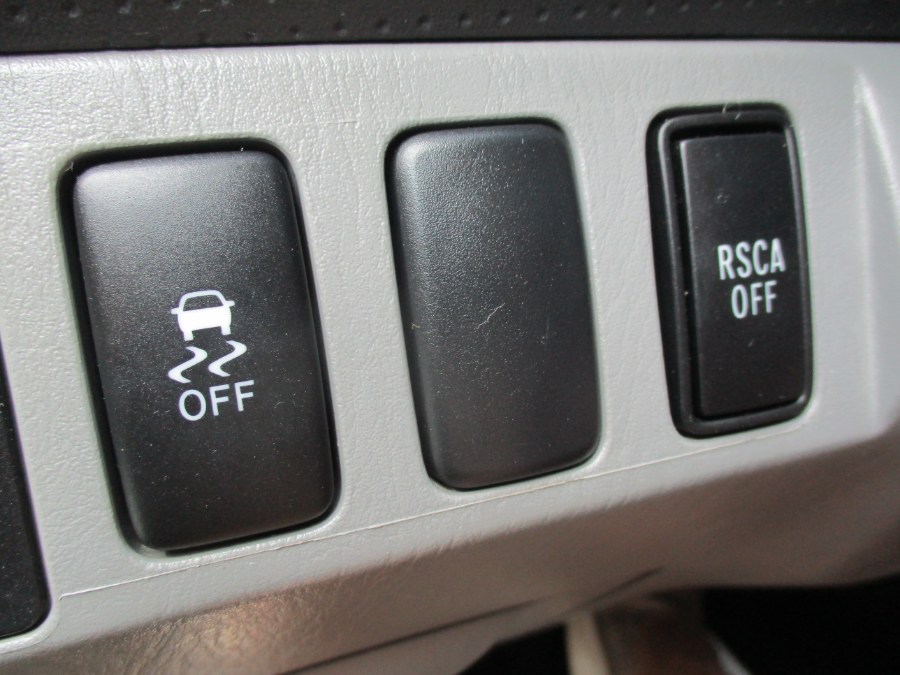 2013 Toyota Tacoma 4x4 Club Cab, available for sale in Meriden, Connecticut | Cos Central Auto. Meriden, Connecticut 2013 Toyota Tacoma 4x4 Club Cab, available for sale in Meriden, Connecticut | Cos Central Auto. Meriden, Connecticut