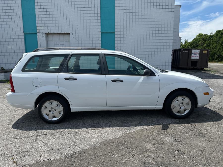Used 2007 Ford Focus in Milford, Connecticut | Dealertown Auto Wholesalers. Milford, Connecticut