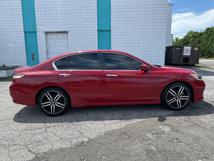 Used 2017 Honda Accord Sedan in Milford, Connecticut | Dealertown Auto Wholesalers. Milford, Connecticut