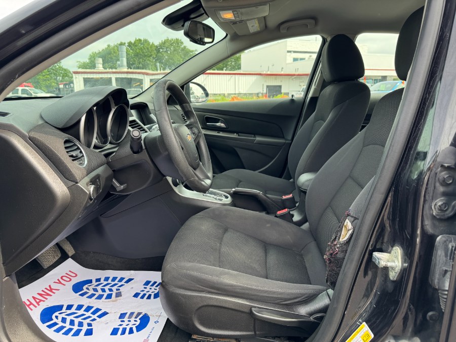 2015 Chevrolet Cruze 4dr Sdn Auto 1LT, available for sale in Ortonville, Michigan | Marsh Auto Sales LLC. Ortonville, Michigan 2015 Chevrolet Cruze 4dr Sdn Auto 1LT, available for sale in Ortonville, Michigan | Marsh Auto Sales LLC. Ortonville, Michigan
