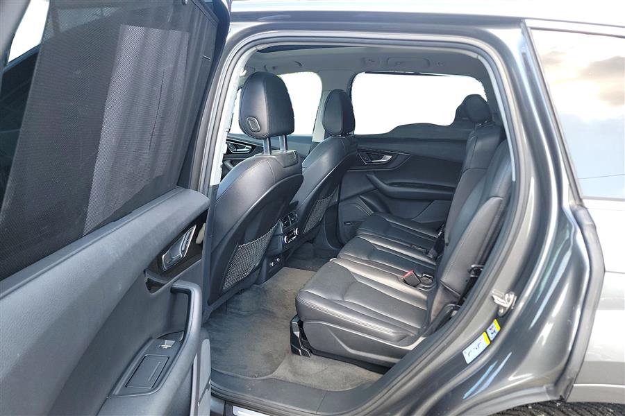 2019 Audi Q7 Premium Plus photo 10