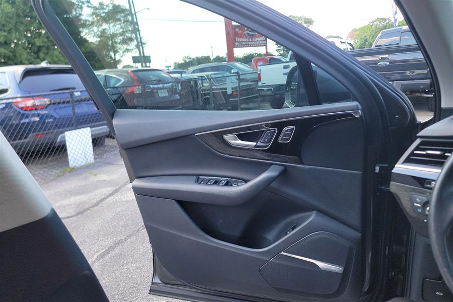 2019 Audi Q7 Premium Plus photo 21