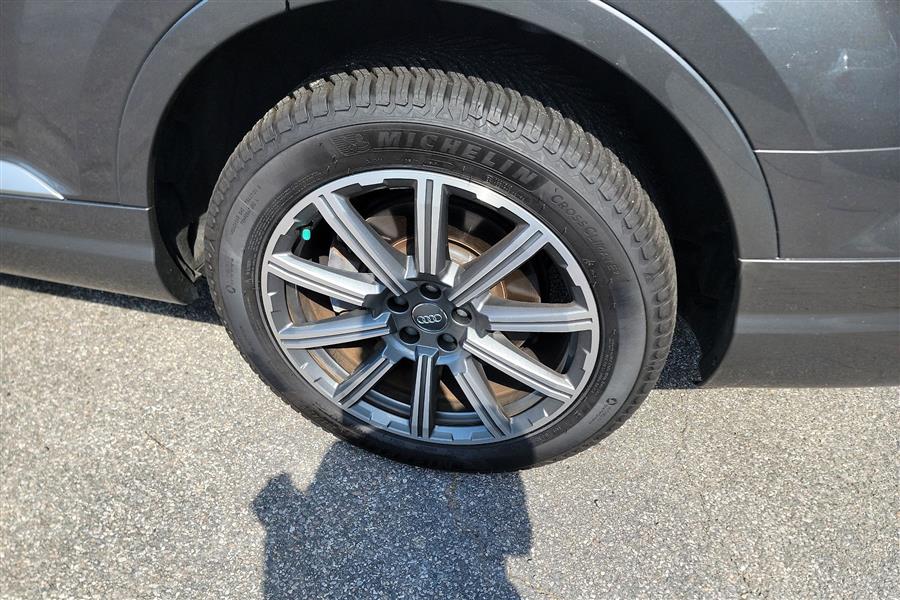 2019 Audi Q7 Premium Plus photo 25