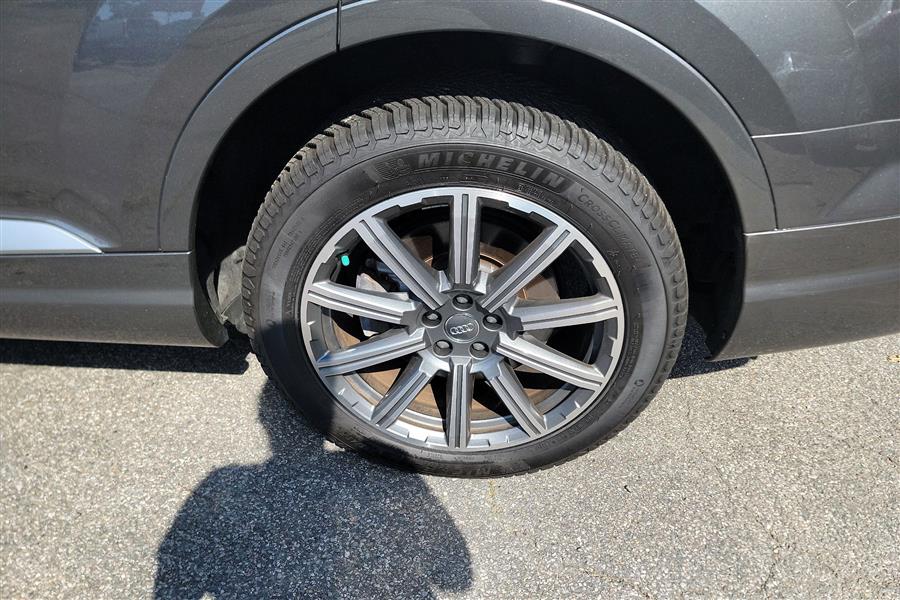 2019 Audi Q7 Premium Plus photo 28