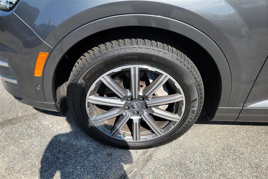 2019 Audi Q7 Premium Plus photo 29
