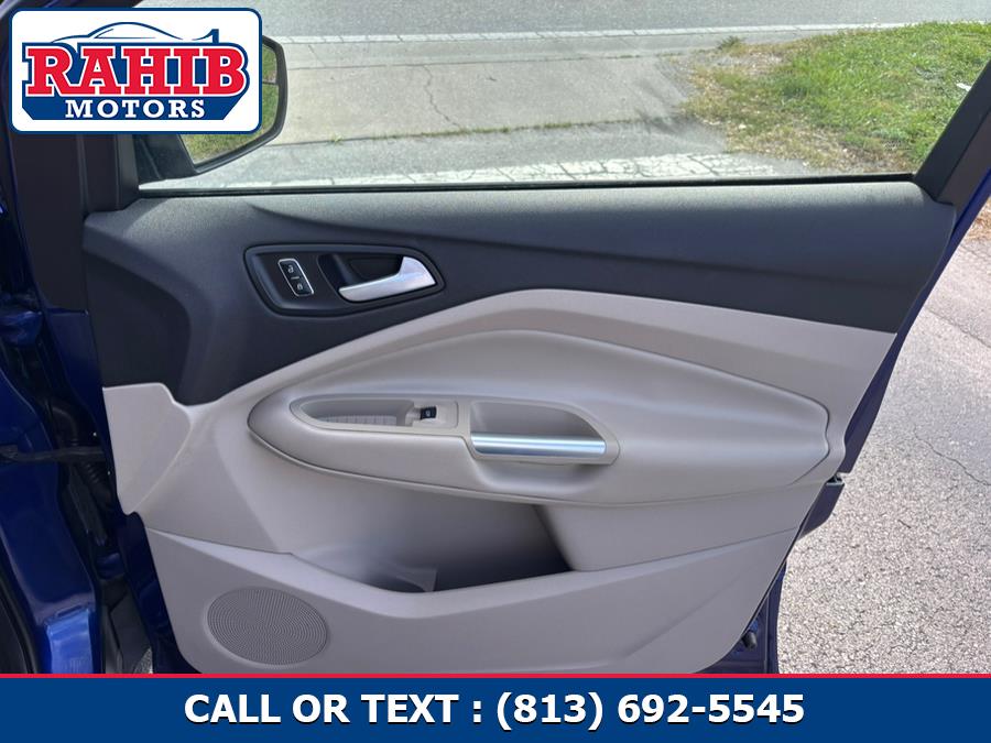 2016 Ford Escape FWD 4dr SE, available for sale in Orlando, Florida | Rahib inc. Orlando, Florida 2016 Ford Escape FWD 4dr SE, available for sale in Orlando, Florida | Rahib inc. Orlando, Florida