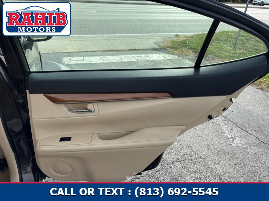 2013 Lexus ES 300h 4dr Sdn Hybrid, available for sale in Orlando, Florida | Rahib inc. Orlando, Florida 2013 Lexus ES 300h 4dr Sdn Hybrid, available for sale in Orlando, Florida | Rahib inc. Orlando, Florida