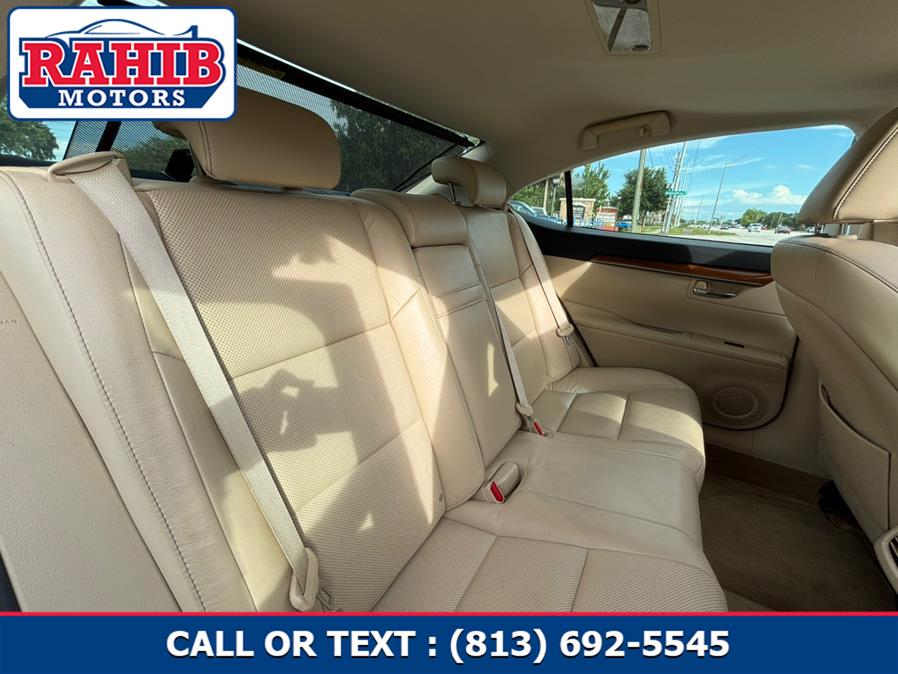 2013 Lexus ES 300h 4dr Sdn Hybrid, available for sale in Orlando, Florida | Rahib inc. Orlando, Florida 2013 Lexus ES 300h 4dr Sdn Hybrid, available for sale in Orlando, Florida | Rahib inc. Orlando, Florida