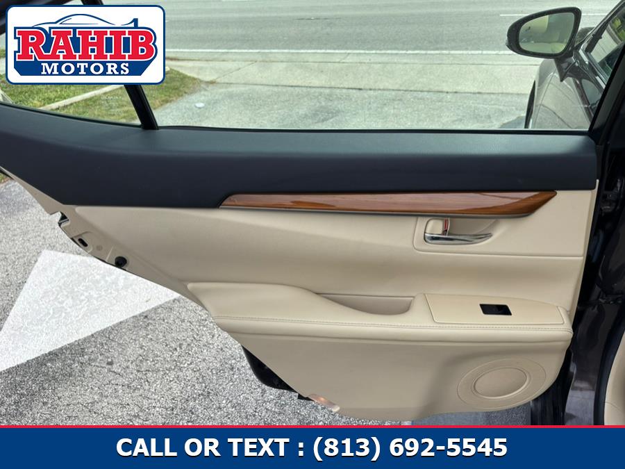 2013 Lexus ES 300h 4dr Sdn Hybrid, available for sale in Orlando, Florida | Rahib inc. Orlando, Florida 2013 Lexus ES 300h 4dr Sdn Hybrid, available for sale in Orlando, Florida | Rahib inc. Orlando, Florida