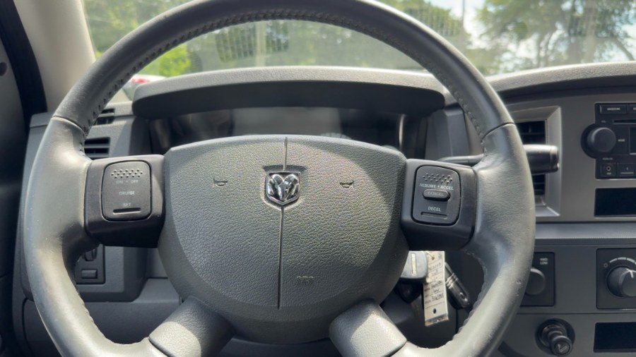 2007 Dodge Ram 1500 4WD Quad Cab 140.5" SLT, available for sale in Waterbury, Connecticut | West End Automotive Center. Waterbury, Connecticut 2007 Dodge Ram 1500 4WD Quad Cab 140.5" SLT, available for sale in Waterbury, Connecticut | West End Automotive Center. Waterbury, Connecticut