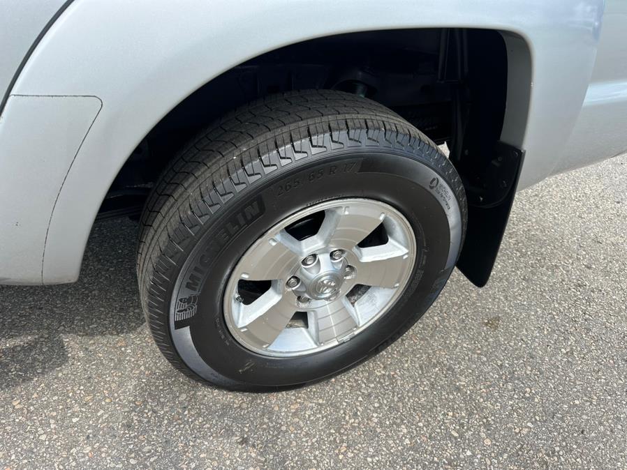 2006 Toyota Tacoma Double 141" Auto 4WD, available for sale in South Windsor, Connecticut | Mike And Tony Auto Sales, Inc. South Windsor, Connecticut 2006 Toyota Tacoma Double 141" Auto 4WD, available for sale in South Windsor, Connecticut | Mike And Tony Auto Sales, Inc. South Windsor, Connecticut