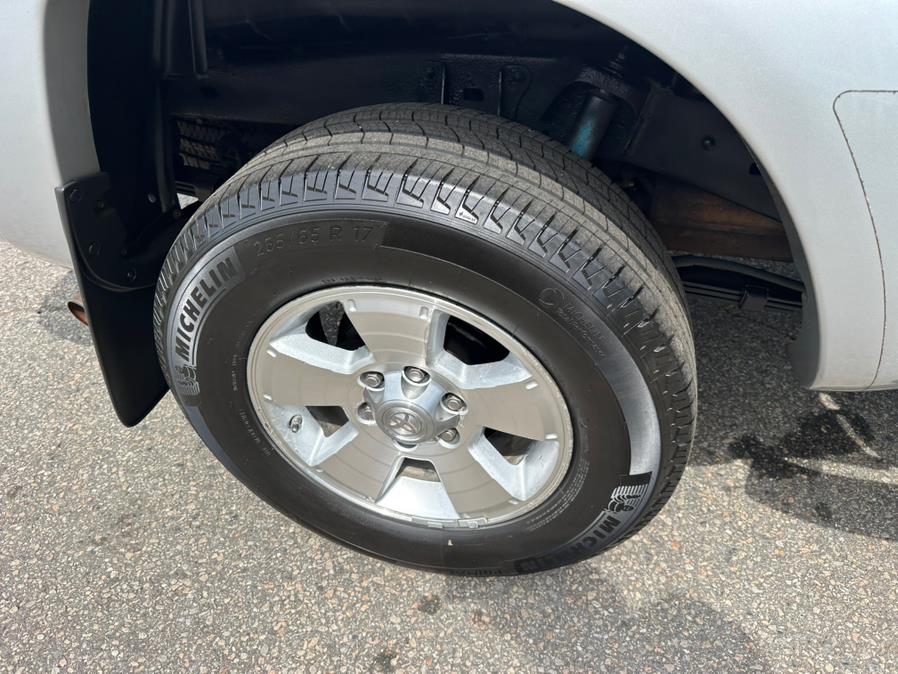 2006 Toyota Tacoma Double 141" Auto 4WD, available for sale in South Windsor, Connecticut | Mike And Tony Auto Sales, Inc. South Windsor, Connecticut 2006 Toyota Tacoma Double 141" Auto 4WD, available for sale in South Windsor, Connecticut | Mike And Tony Auto Sales, Inc. South Windsor, Connecticut