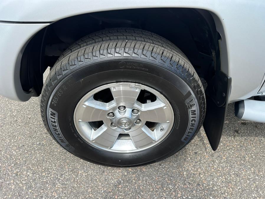 2006 Toyota Tacoma Double 141" Auto 4WD, available for sale in South Windsor, Connecticut | Mike And Tony Auto Sales, Inc. South Windsor, Connecticut 2006 Toyota Tacoma Double 141" Auto 4WD, available for sale in South Windsor, Connecticut | Mike And Tony Auto Sales, Inc. South Windsor, Connecticut