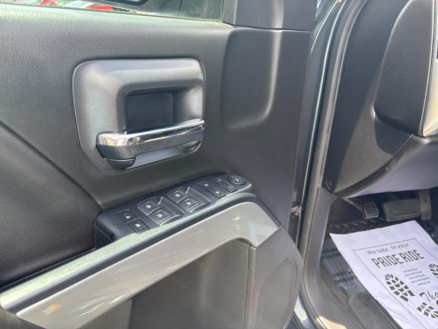 2018 Chevrolet Silverado 1500 4WD Crew Cab 143.5" LT w/2LT, available for sale in Old Saybrook, Connecticut | Saybrook Auto Barn. Old Saybrook, Connecticut 2018 Chevrolet Silverado 1500 4WD Crew Cab 143.5" LT w/2LT, available for sale in Old Saybrook, Connecticut | Saybrook Auto Barn. Old Saybrook, Connecticut