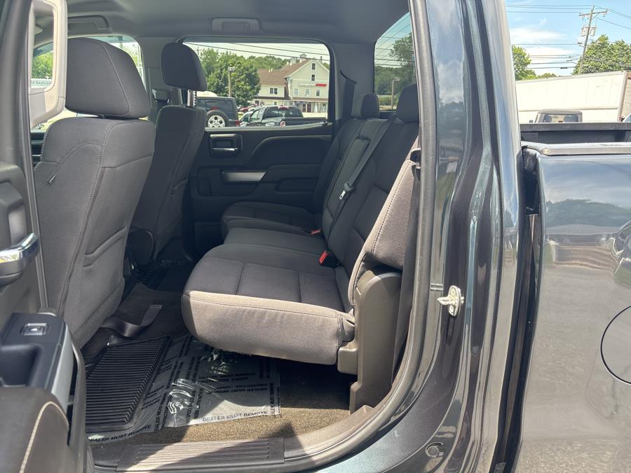2018 Chevrolet Silverado 1500 4WD Crew Cab 143.5" LT w/2LT, available for sale in Old Saybrook, Connecticut | Saybrook Auto Barn. Old Saybrook, Connecticut 2018 Chevrolet Silverado 1500 4WD Crew Cab 143.5" LT w/2LT, available for sale in Old Saybrook, Connecticut | Saybrook Auto Barn. Old Saybrook, Connecticut