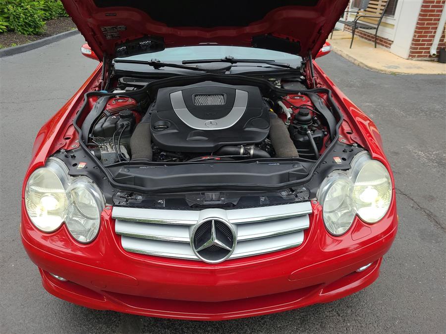 2007 Mercedes-Benz SL-Class 2dr Roadster 5.5L V8, available for sale in Canton, Connecticut | Lava Motors. Canton, Connecticut 2007 Mercedes-Benz SL-Class 2dr Roadster 5.5L V8, available for sale in Canton, Connecticut | Lava Motors. Canton, Connecticut