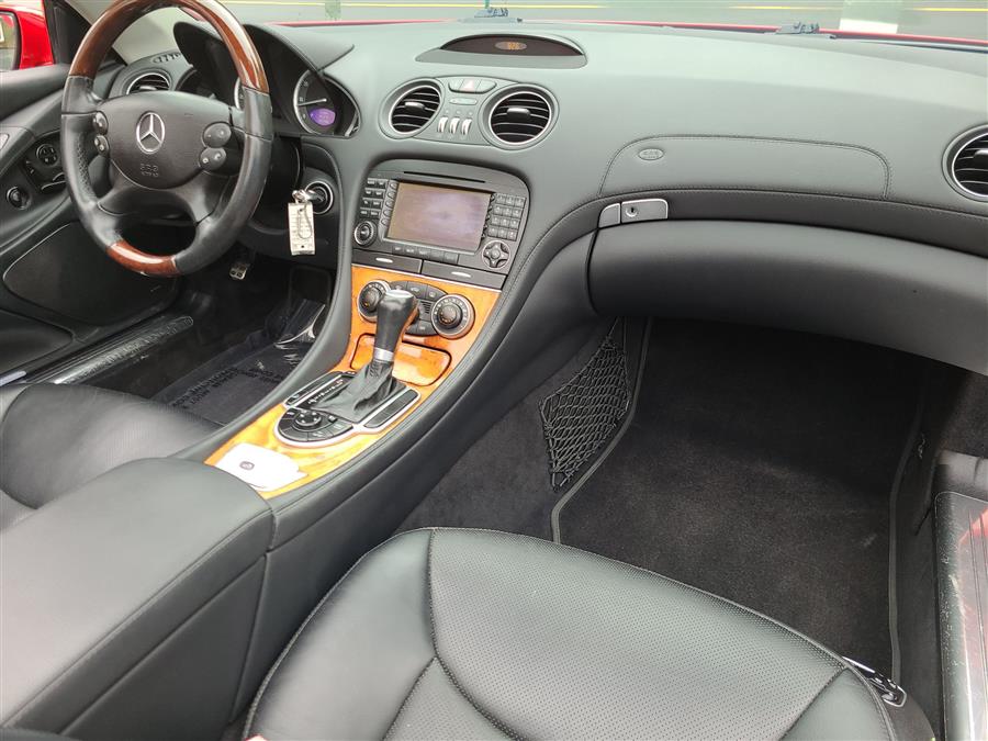 2007 Mercedes-Benz SL-Class 2dr Roadster 5.5L V8, available for sale in Canton, Connecticut | Lava Motors. Canton, Connecticut 2007 Mercedes-Benz SL-Class 2dr Roadster 5.5L V8, available for sale in Canton, Connecticut | Lava Motors. Canton, Connecticut