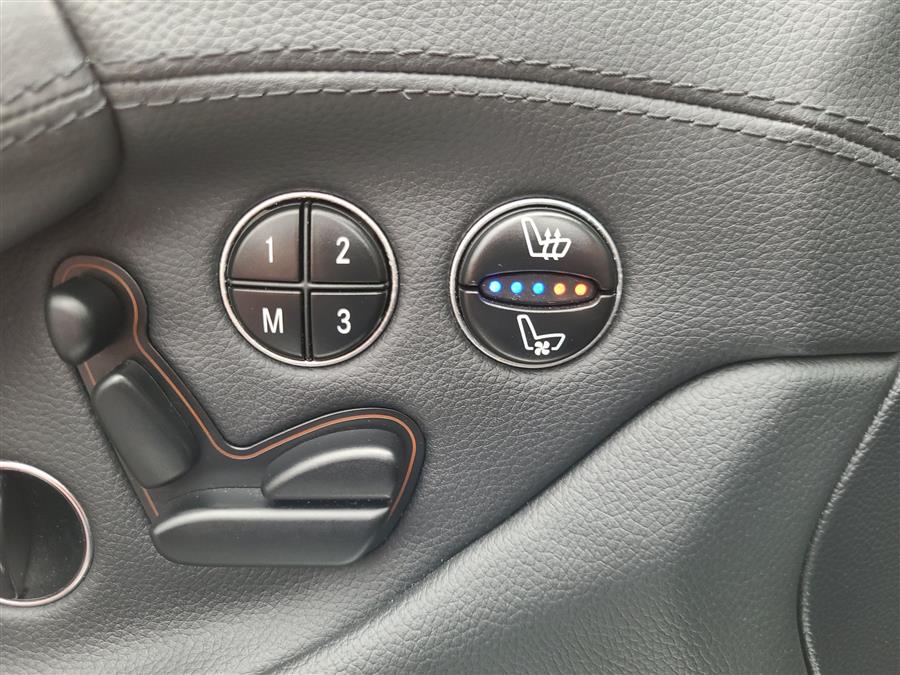2007 Mercedes-Benz SL-Class 2dr Roadster 5.5L V8, available for sale in Canton, Connecticut | Lava Motors. Canton, Connecticut 2007 Mercedes-Benz SL-Class 2dr Roadster 5.5L V8, available for sale in Canton, Connecticut | Lava Motors. Canton, Connecticut