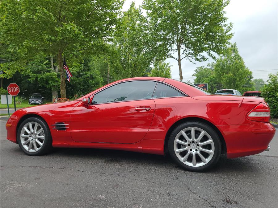 2007 Mercedes-Benz SL-Class 2dr Roadster 5.5L V8, available for sale in Canton, Connecticut | Lava Motors. Canton, Connecticut 2007 Mercedes-Benz SL-Class 2dr Roadster 5.5L V8, available for sale in Canton, Connecticut | Lava Motors. Canton, Connecticut