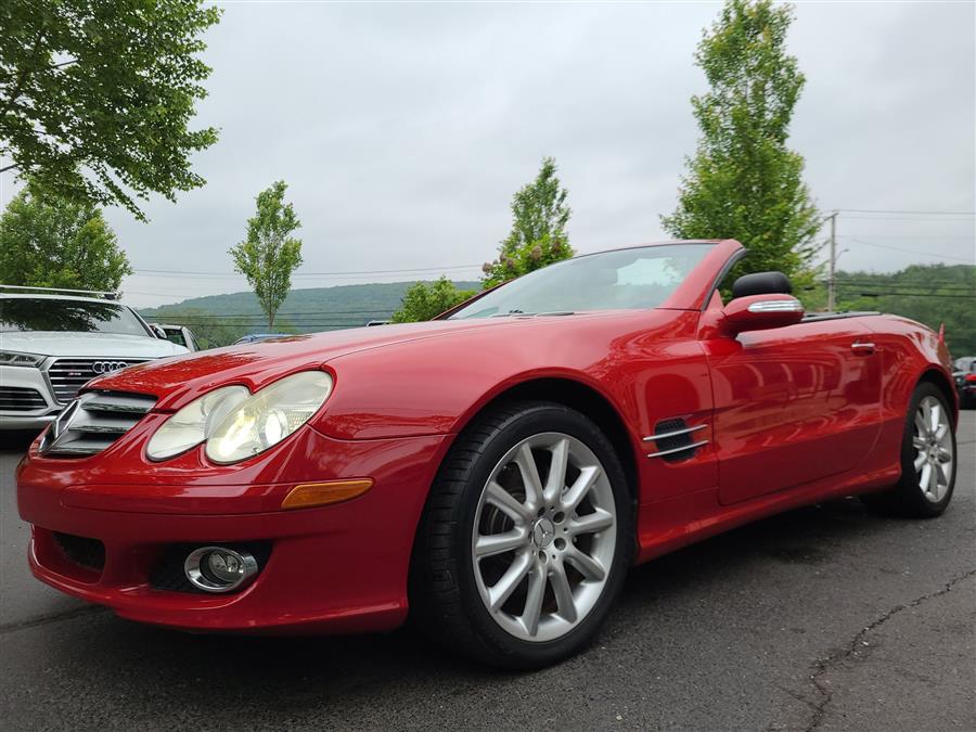 2007 Mercedes-Benz SL-Class 2dr Roadster 5.5L V8, available for sale in Canton, Connecticut | Lava Motors. Canton, Connecticut 2007 Mercedes-Benz SL-Class 2dr Roadster 5.5L V8, available for sale in Canton, Connecticut | Lava Motors. Canton, Connecticut