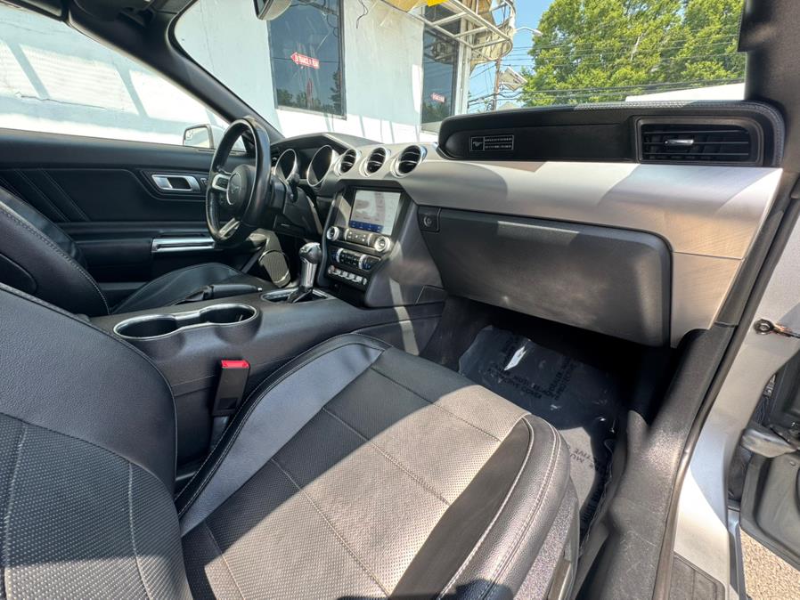2020 Ford Mustang EcoBoost Premium Convertible, available for sale in Newark , New Jersey | Champion Used Auto Sales 2. Newark , New Jersey 2020 Ford Mustang EcoBoost Premium Convertible, available for sale in Newark , New Jersey | Champion Used Auto Sales 2. Newark , New Jersey