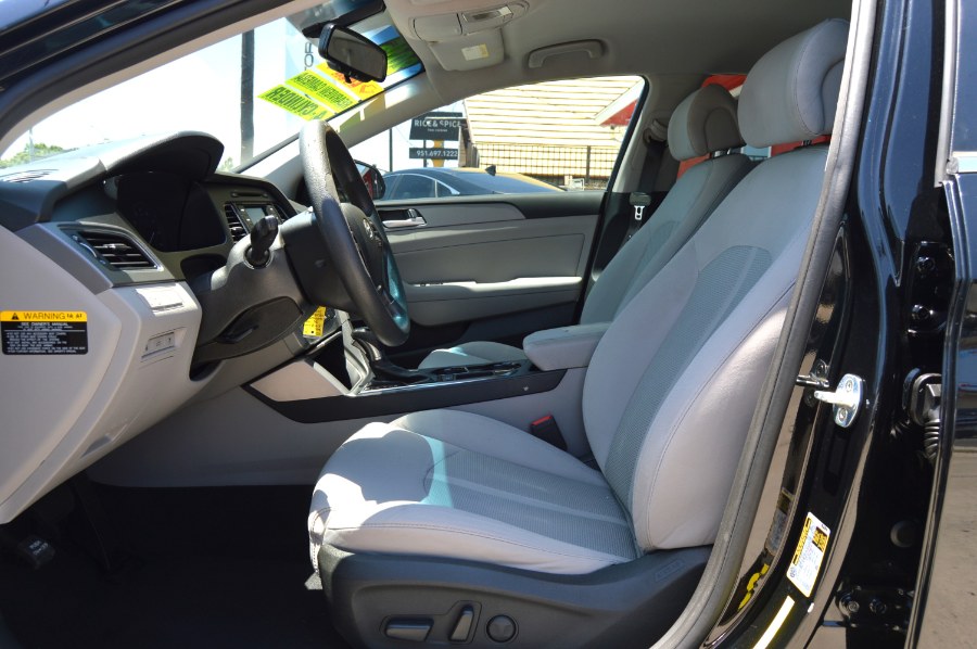 2015 Hyundai Sonata 4dr Sdn 2.4L SE PZEV, available for sale in Moreno Valley, California | Fusion Motors Inc. Moreno Valley, California 2015 Hyundai Sonata 4dr Sdn 2.4L SE PZEV, available for sale in Moreno Valley, California | Fusion Motors Inc. Moreno Valley, California