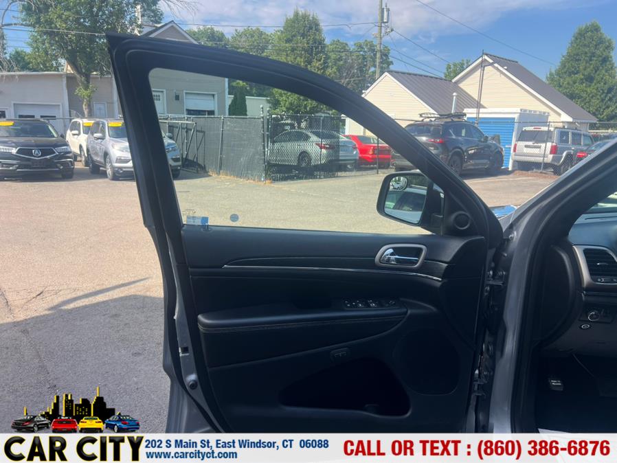 2014 Jeep Grand Cherokee 4WD 4dr Limited, available for sale in East Windsor, Connecticut | Car City LLC. East Windsor, Connecticut 2014 Jeep Grand Cherokee 4WD 4dr Limited, available for sale in East Windsor, Connecticut | Car City LLC. East Windsor, Connecticut