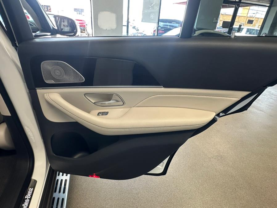 2020 Mercedes-Benz GLE GLE 350 SUV, available for sale in Inwood, New York | 5 Towns Drive. Inwood, New York 2020 Mercedes-Benz GLE GLE 350 SUV, available for sale in Inwood, New York | 5 Towns Drive. Inwood, New York