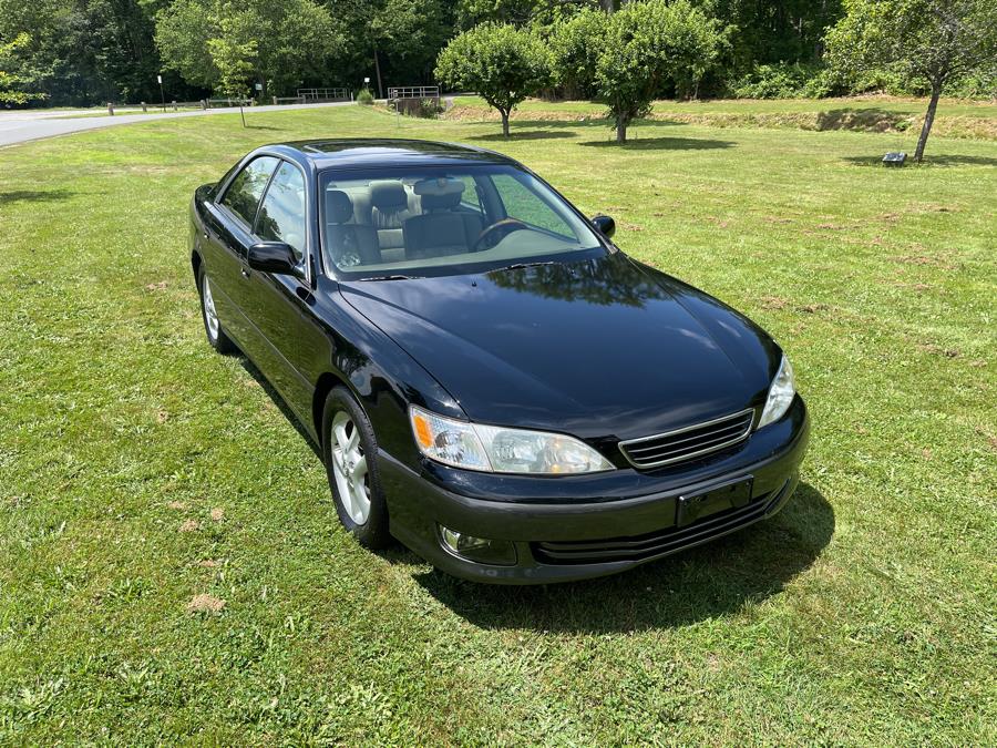Used 2001 Lexus ES 300 in Plainville, Connecticut | Choice Group LLC Choice Motor Car. Plainville, Connecticut