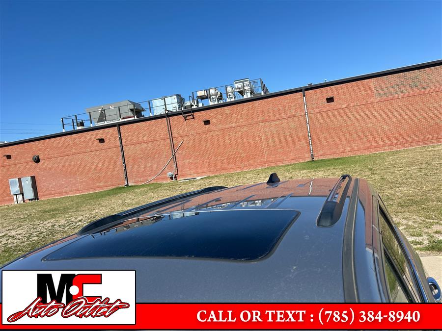 2021 Jeep Grand Cherokee Limited 4x4, available for sale in Colby, Kansas | M C Auto Outlet Inc. Colby, Kansas 2021 Jeep Grand Cherokee Limited 4x4, available for sale in Colby, Kansas | M C Auto Outlet Inc. Colby, Kansas