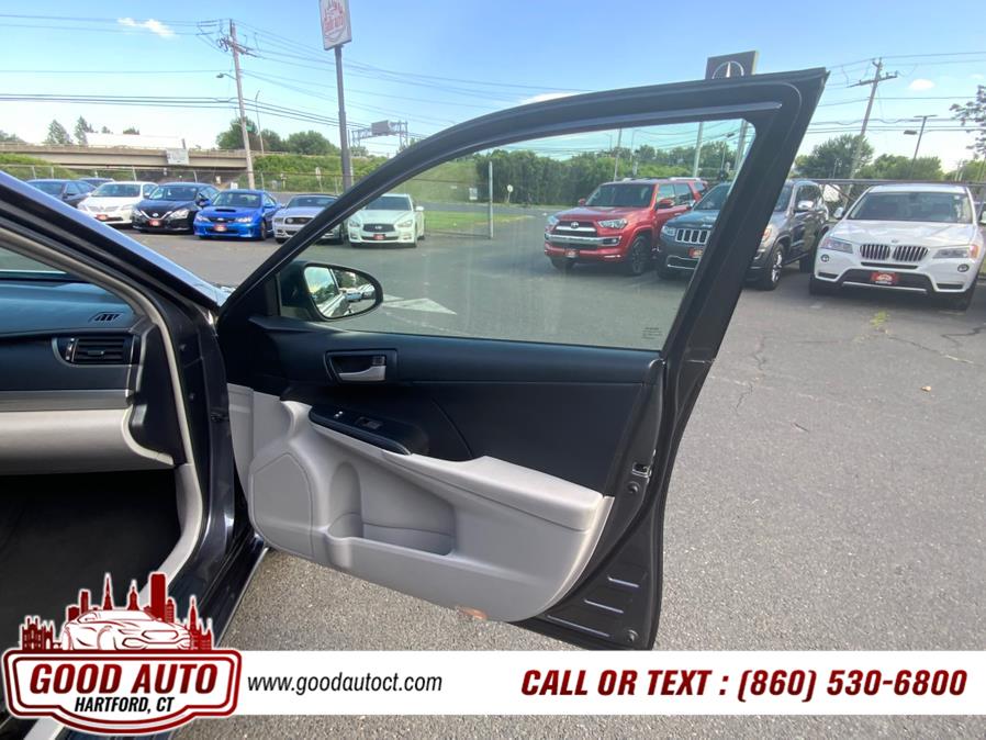 2017 Toyota Camry SE Automatic (Natl), available for sale in Hartford, Connecticut | Good Auto LLC. Hartford, Connecticut 2017 Toyota Camry SE Automatic (Natl), available for sale in Hartford, Connecticut | Good Auto LLC. Hartford, Connecticut