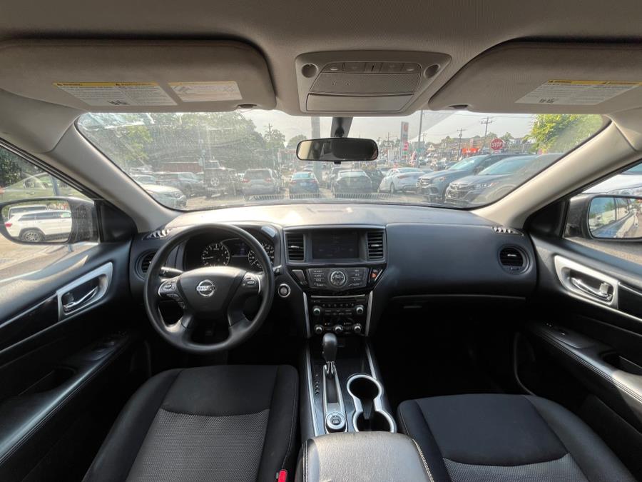 2019 Nissan Pathfinder S, available for sale in Elmont, New York | Sunrise of Elmont. Elmont, New York 2019 Nissan Pathfinder S, available for sale in Elmont, New York | Sunrise of Elmont. Elmont, New York