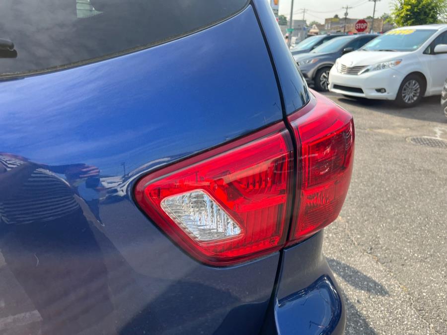2019 Nissan Pathfinder S, available for sale in Elmont, New York | Sunrise of Elmont. Elmont, New York 2019 Nissan Pathfinder S, available for sale in Elmont, New York | Sunrise of Elmont. Elmont, New York