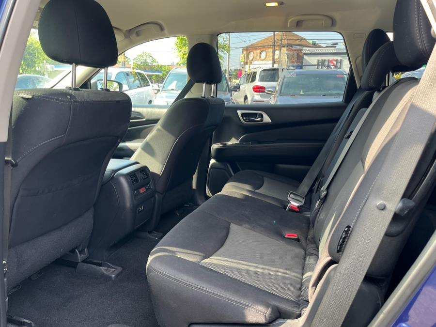 2019 Nissan Pathfinder S, available for sale in Elmont, New York | Sunrise of Elmont. Elmont, New York 2019 Nissan Pathfinder S, available for sale in Elmont, New York | Sunrise of Elmont. Elmont, New York