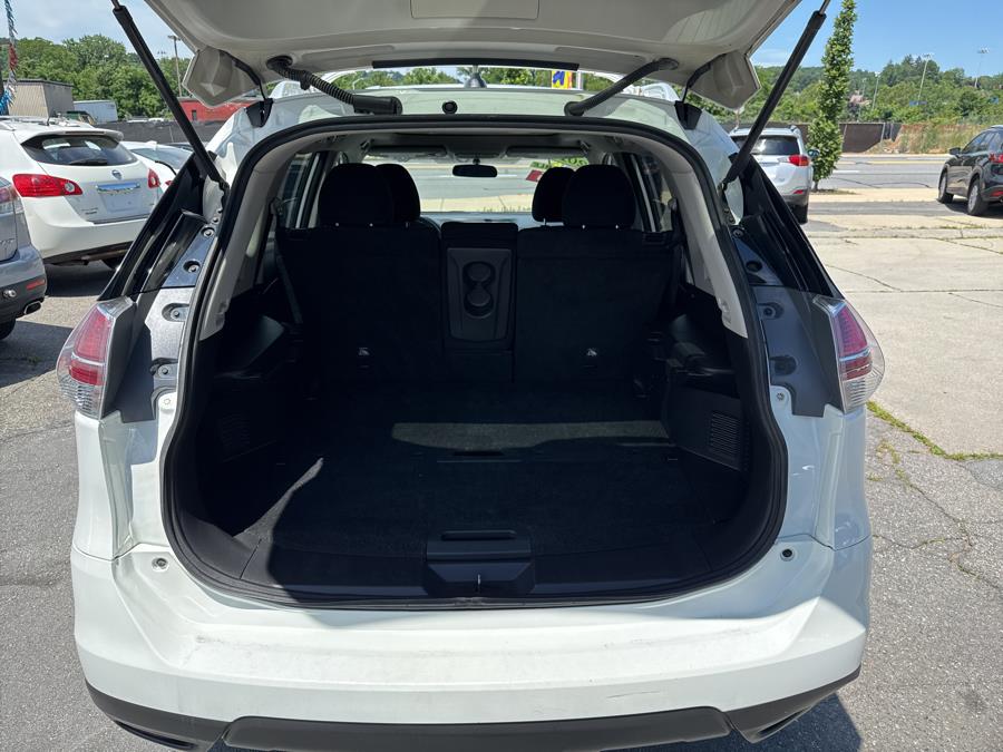 2016 Nissan Rogue AWD 4dr SV, available for sale in Worcester, Massachusetts | Worcester Auto Outlet LLC. Worcester, Massachusetts 2016 Nissan Rogue AWD 4dr SV, available for sale in Worcester, Massachusetts | Worcester Auto Outlet LLC. Worcester, Massachusetts