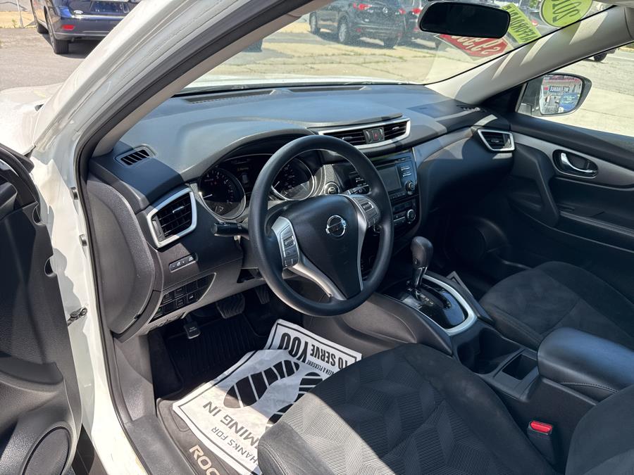 2016 Nissan Rogue AWD 4dr SV, available for sale in Worcester, Massachusetts | Worcester Auto Outlet LLC. Worcester, Massachusetts 2016 Nissan Rogue AWD 4dr SV, available for sale in Worcester, Massachusetts | Worcester Auto Outlet LLC. Worcester, Massachusetts