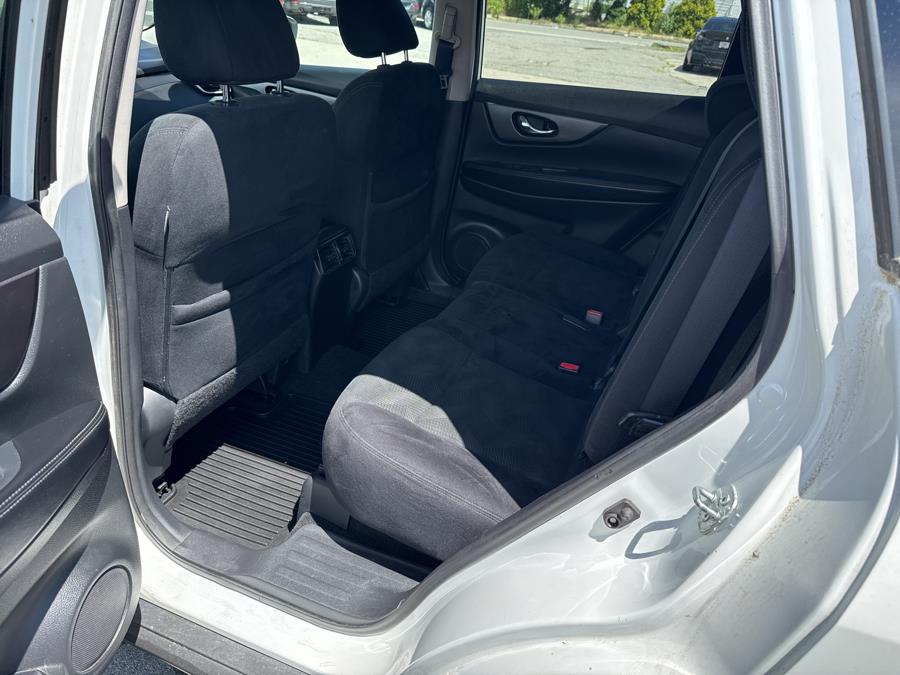 2016 Nissan Rogue AWD 4dr SV, available for sale in Worcester, Massachusetts | Worcester Auto Outlet LLC. Worcester, Massachusetts 2016 Nissan Rogue AWD 4dr SV, available for sale in Worcester, Massachusetts | Worcester Auto Outlet LLC. Worcester, Massachusetts