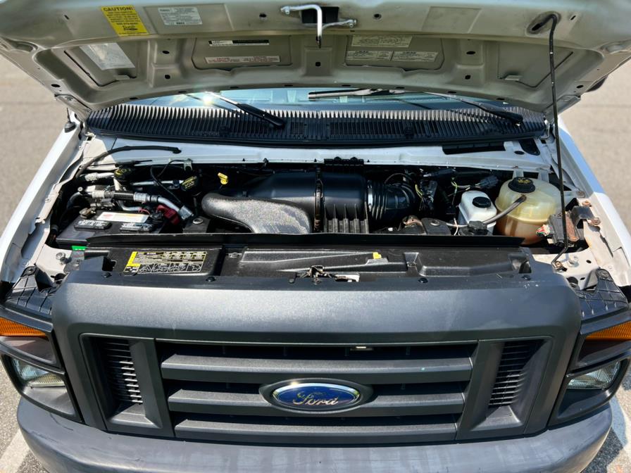 2014 Ford Econoline Cargo Van E-250 Commercial, available for sale in Paterson, New Jersey | Speedway Commercial Motors LLC. Paterson, New Jersey 2014 Ford Econoline Cargo Van E-250 Commercial, available for sale in Paterson, New Jersey | Speedway Commercial Motors LLC. Paterson, New Jersey