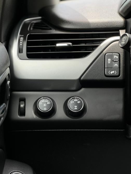 2016 Chevrolet Suburban 4WD 4dr 1500 LTZ, available for sale in Paterson, New Jersey | Speedway Motors LLC. Paterson, New Jersey 2016 Chevrolet Suburban 4WD 4dr 1500 LTZ, available for sale in Paterson, New Jersey | Speedway Motors LLC. Paterson, New Jersey
