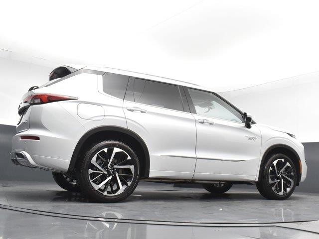 2025 Mitsubishi Outlander Plug-in Hybrid SEL, available for sale in Woodside, New York | Drive Central. Woodside, New York 2025 Mitsubishi Outlander Plug-in Hybrid SEL, available for sale in Woodside, New York | Drive Central. Woodside, New York