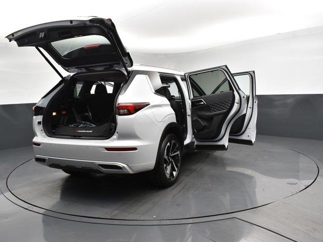 2025 Mitsubishi Outlander Plug-in Hybrid SEL, available for sale in Woodside, New York | Drive Central. Woodside, New York 2025 Mitsubishi Outlander Plug-in Hybrid SEL, available for sale in Woodside, New York | Drive Central. Woodside, New York