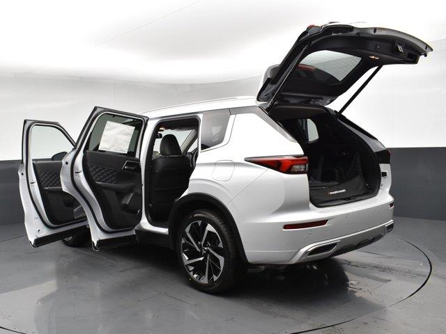 2025 Mitsubishi Outlander Plug-in Hybrid SEL, available for sale in Woodside, New York | Drive Central. Woodside, New York 2025 Mitsubishi Outlander Plug-in Hybrid SEL, available for sale in Woodside, New York | Drive Central. Woodside, New York