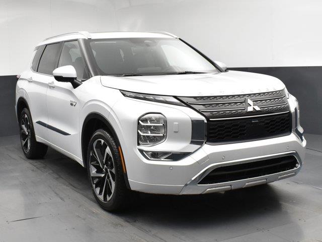 2025 Mitsubishi Outlander Plug-in Hybrid SEL, available for sale in Woodside, New York | Drive Central. Woodside, New York 2025 Mitsubishi Outlander Plug-in Hybrid SEL, available for sale in Woodside, New York | Drive Central. Woodside, New York