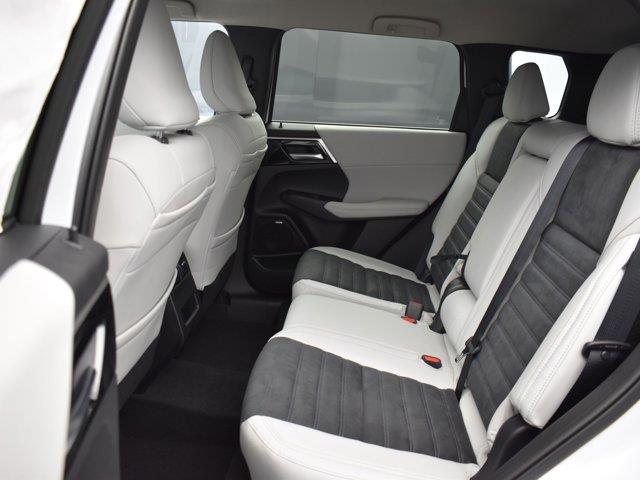 2025 Mitsubishi Outlander SE, available for sale in Woodside, New York | Drive Central. Woodside, New York 2025 Mitsubishi Outlander SE, available for sale in Woodside, New York | Drive Central. Woodside, New York