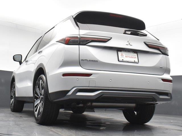 2025 Mitsubishi Outlander SE, available for sale in Woodside, New York | Drive Central. Woodside, New York 2025 Mitsubishi Outlander SE, available for sale in Woodside, New York | Drive Central. Woodside, New York
