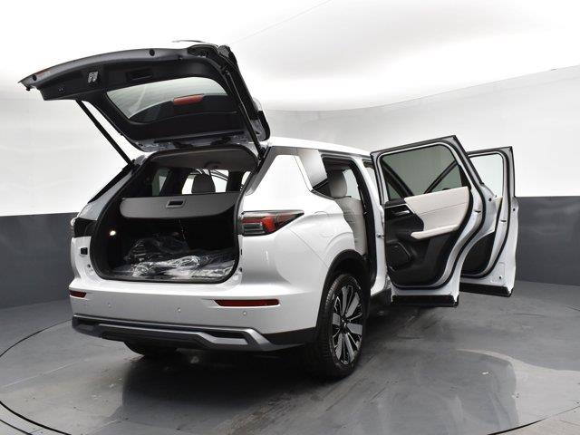 2025 Mitsubishi Outlander SE, available for sale in Woodside, New York | Drive Central. Woodside, New York 2025 Mitsubishi Outlander SE, available for sale in Woodside, New York | Drive Central. Woodside, New York