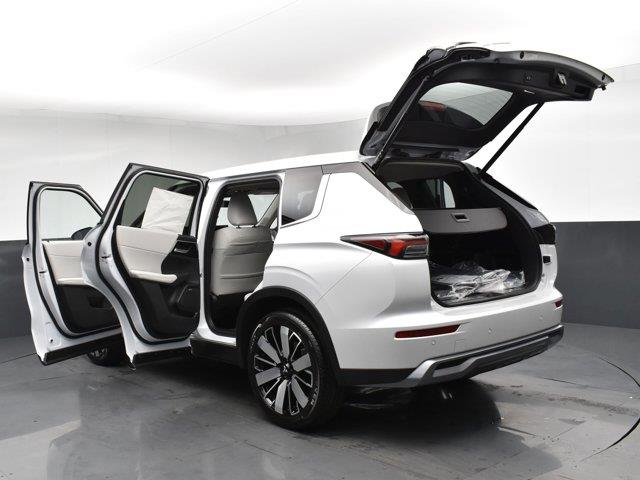 2025 Mitsubishi Outlander SE, available for sale in Woodside, New York | Drive Central. Woodside, New York 2025 Mitsubishi Outlander SE, available for sale in Woodside, New York | Drive Central. Woodside, New York